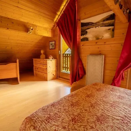 Le Pin A 2 Pas De Gerardmer, Dans La Vallee Des Lacs بيت للعطل