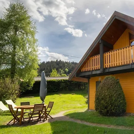 Le Pin A 2 Pas De Gerardmer, Dans La Vallee Des Lacs Feriehus *