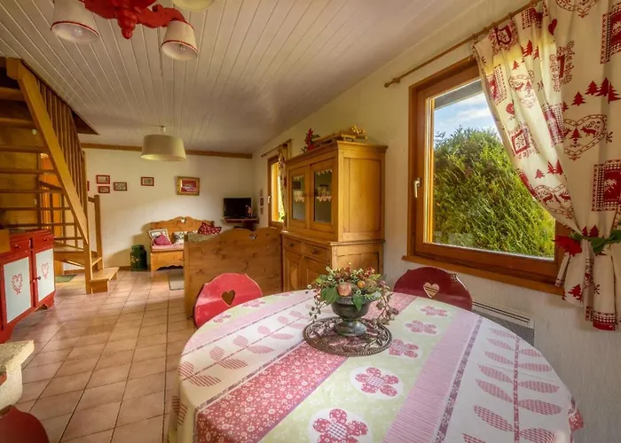 בית נופש Le Pin A 2 Pas De Gerardmer, Dans La Vallee Des Lacs זונרופט-לונז'מר