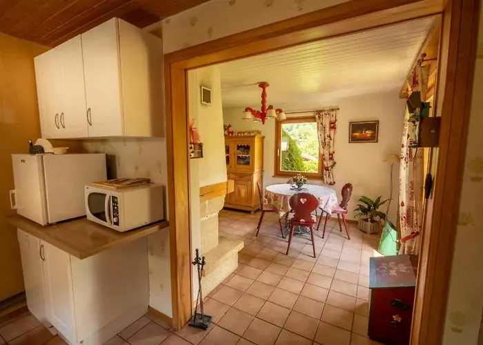 Le Pin A 2 Pas De Gerardmer, Dans La Vallee Des Lacs בית נופש